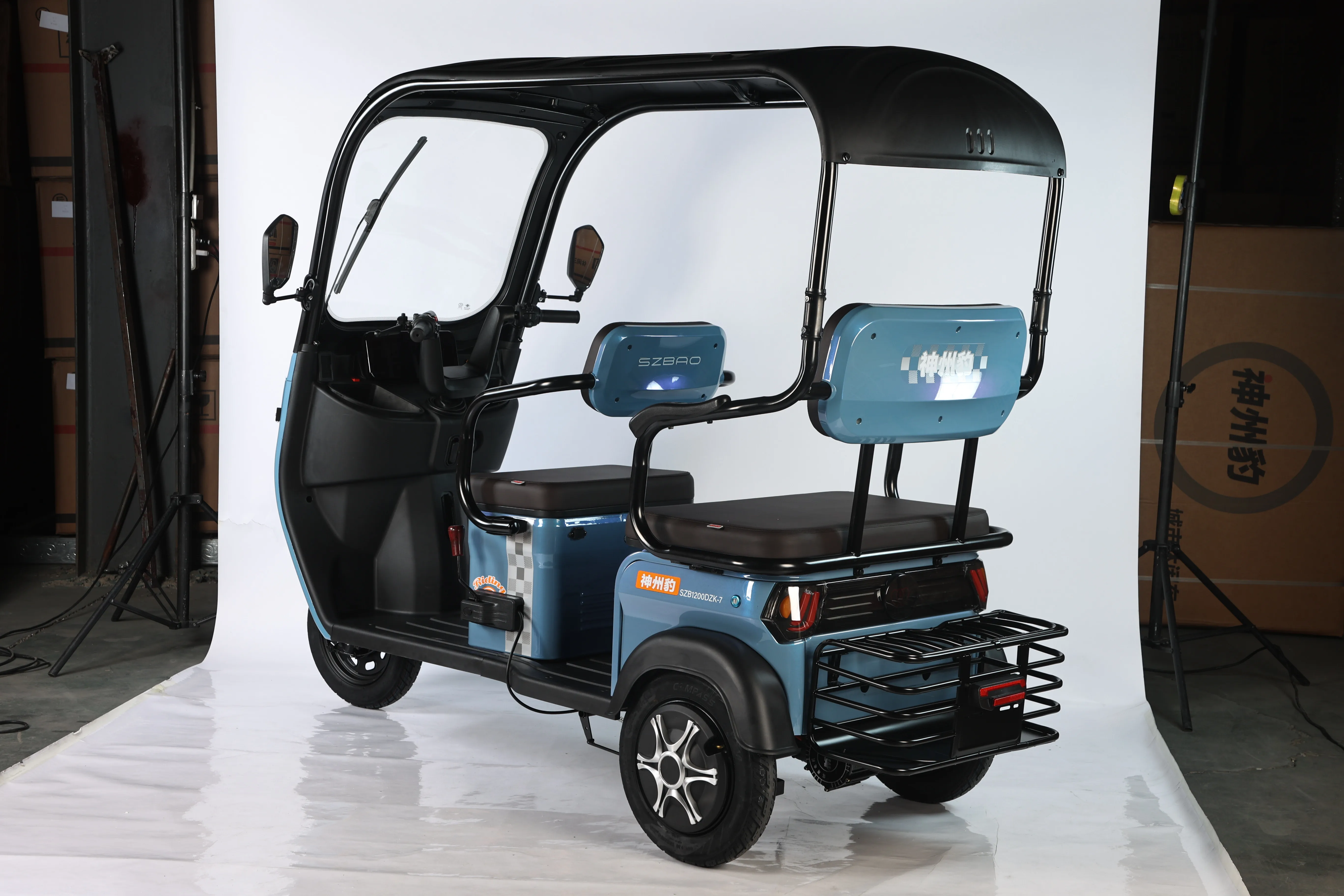 Wholesale Factory high power 850W 48V 12AH 20AH 32AH Electric Passenger Tricycles With Full Cover