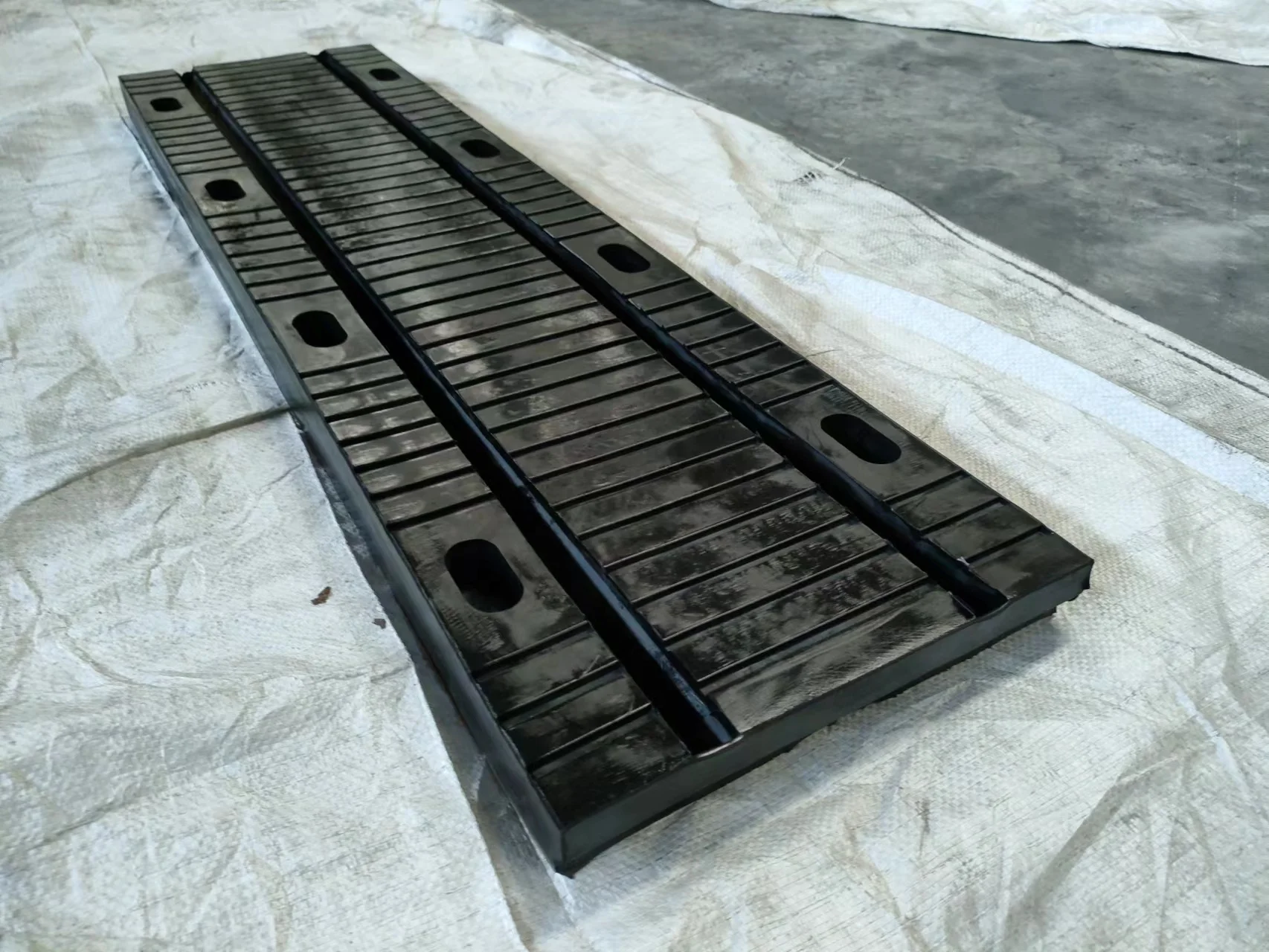 China Supplier Transflex Rubber Bridge Expansion Joint