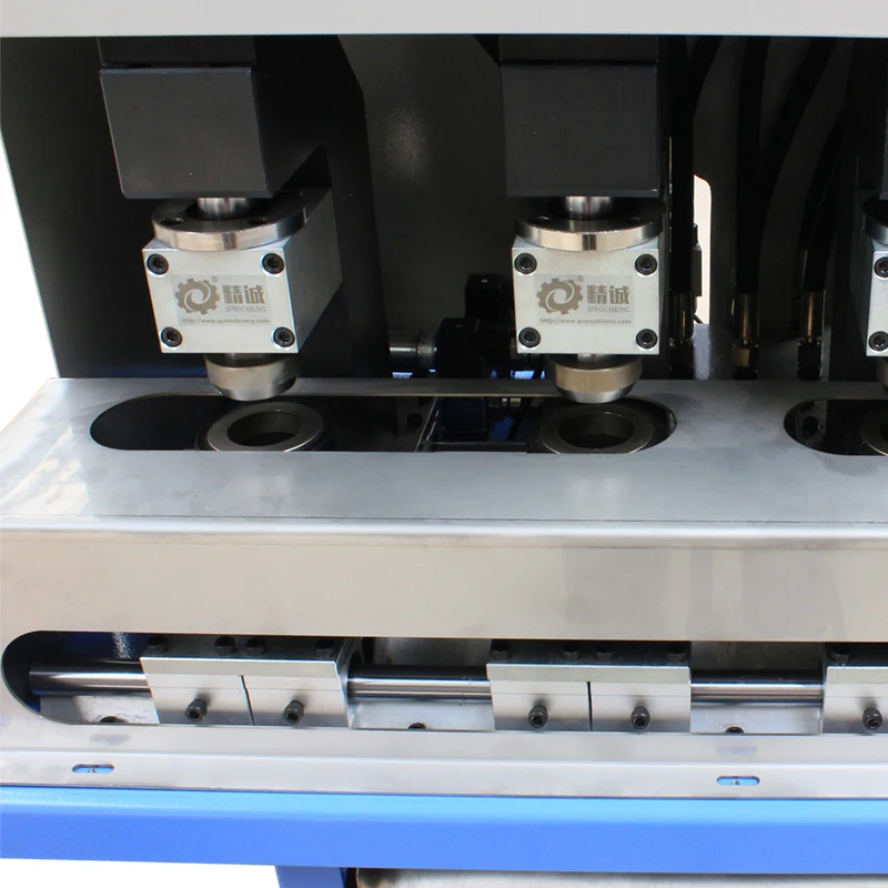 Hydraulic quadruple punching machine for curtain