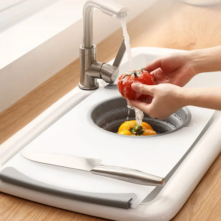 New Arrivals Custom Multi-Function Durable Collapsible Vegetable Fruit Plastic Cutting Board With Drain Basket