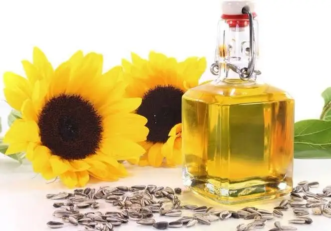 Wholesale Pure 100% Refined Sunflower Oil No Preservatives Clean Safe Sunflower Cooking Oil with Cholesterol Free