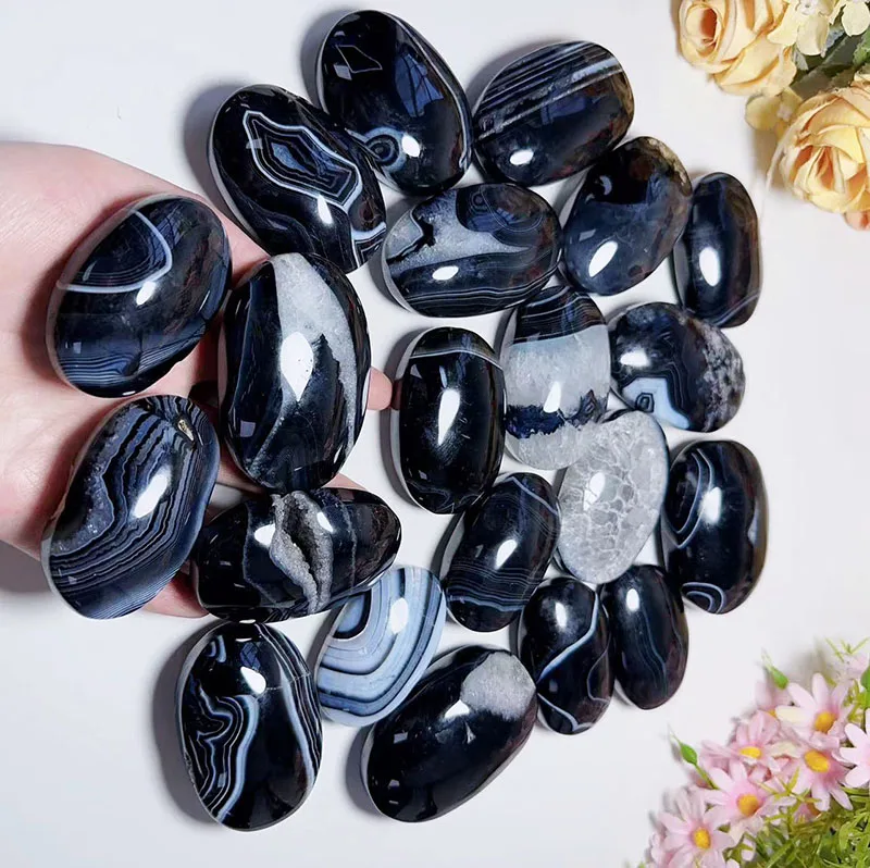 Black Onyx Hand Carved Crystal Palm Stone Agate Banded Natural Black Onyx Carved Crystal Healing Stone For Decoration
