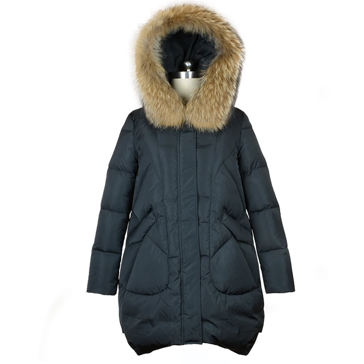 
Russia Luxury Women Winter Duck Down Jacket With Embroidery for Female Raccoon Fur Hooded Parka Outerwear 