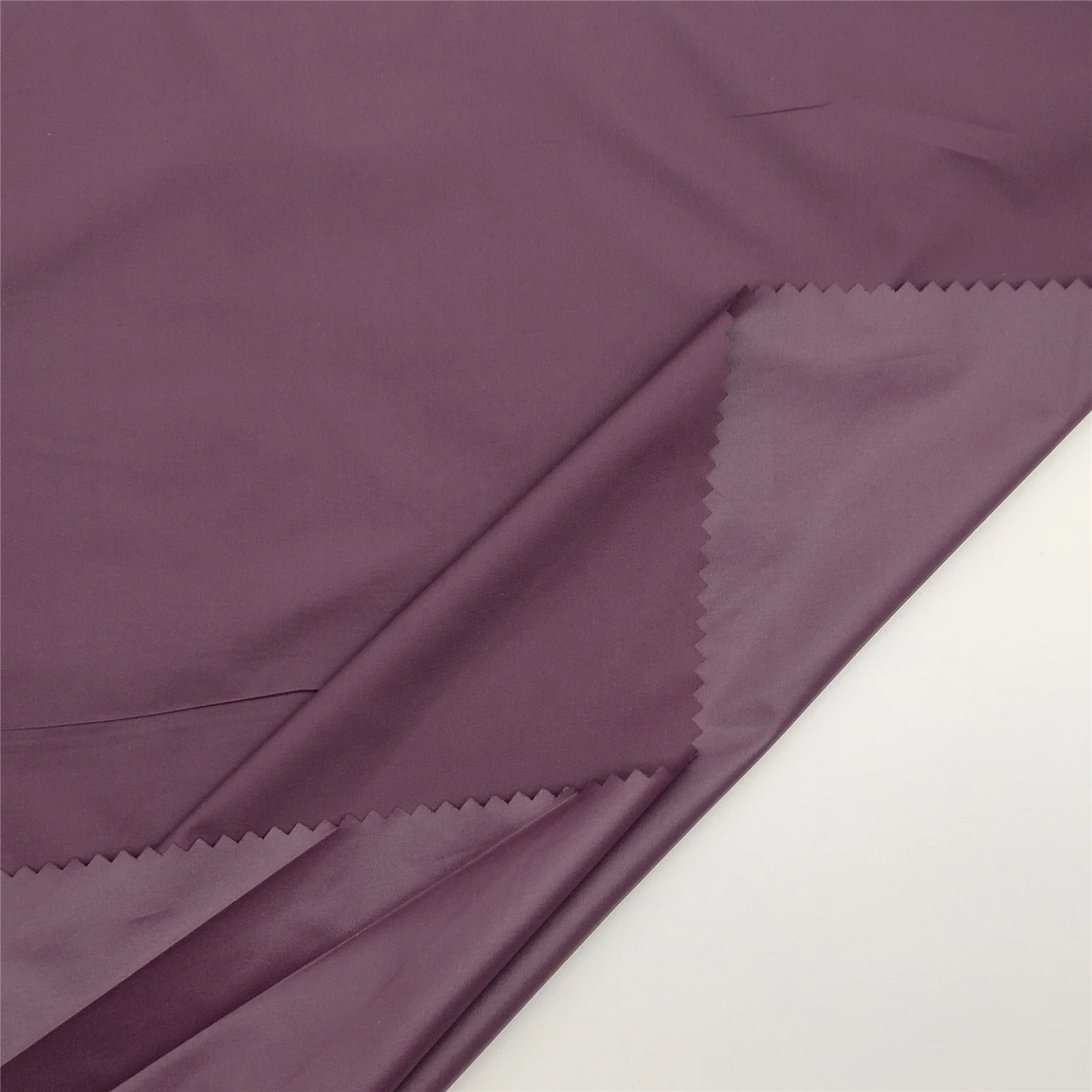 
300T PolyesterTaffeta Waterproof fabric 100%Polyester fabric for duck down jackets 