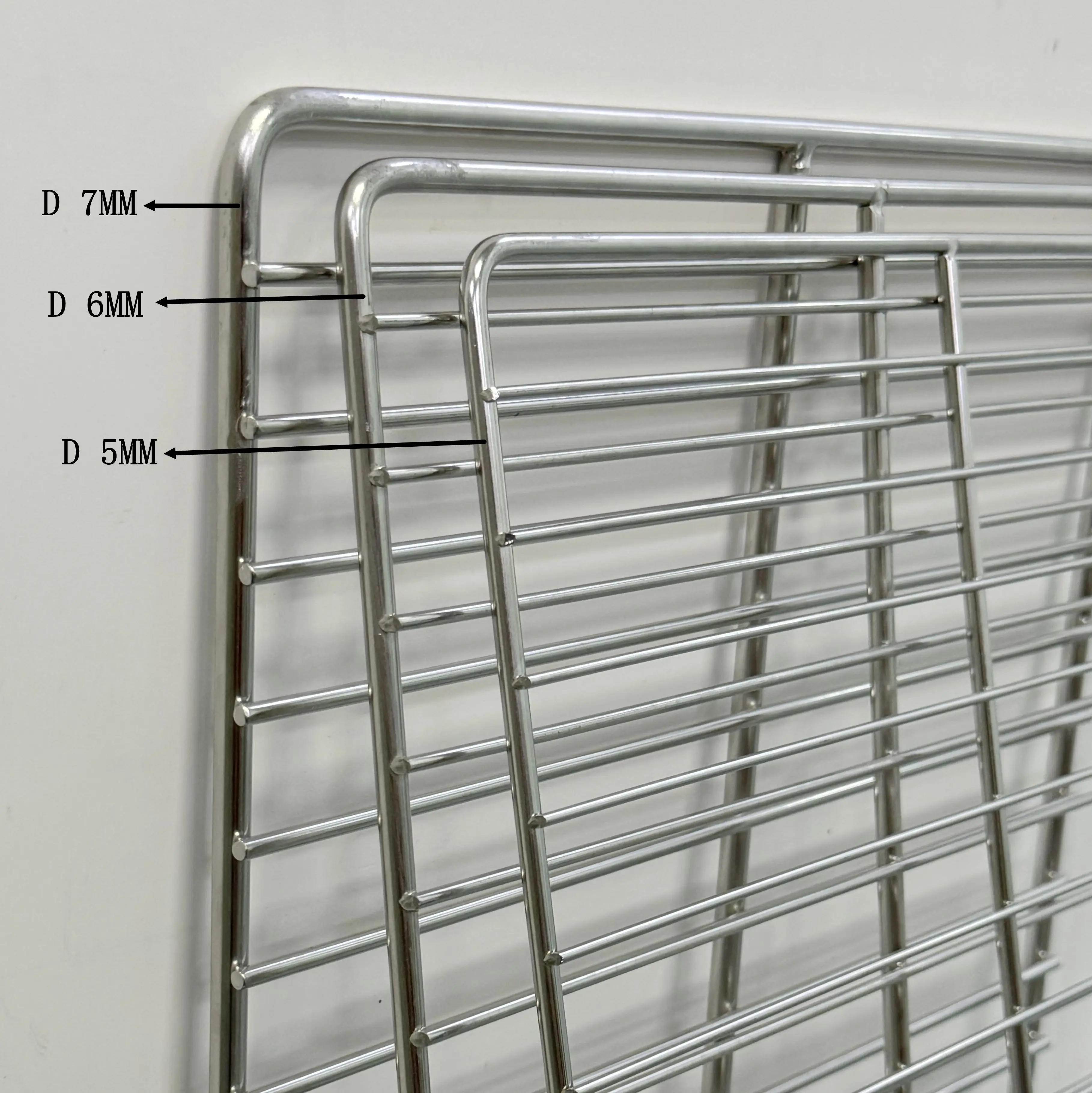 Non-Stick CookSurface Bread cake Cooling Grid Rack oven Barbecue grill for Restaurant and bakery 325X530MM D 7MM in stock