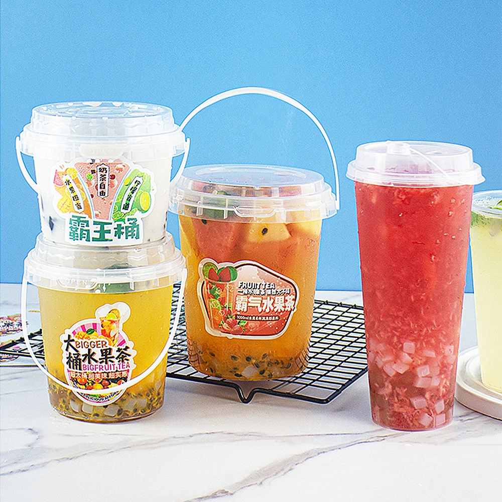 Custom logo printed recyclable disposable 16oz 32oz drink fresh takeaway fruit PP plastic cup buckets with handle and lid