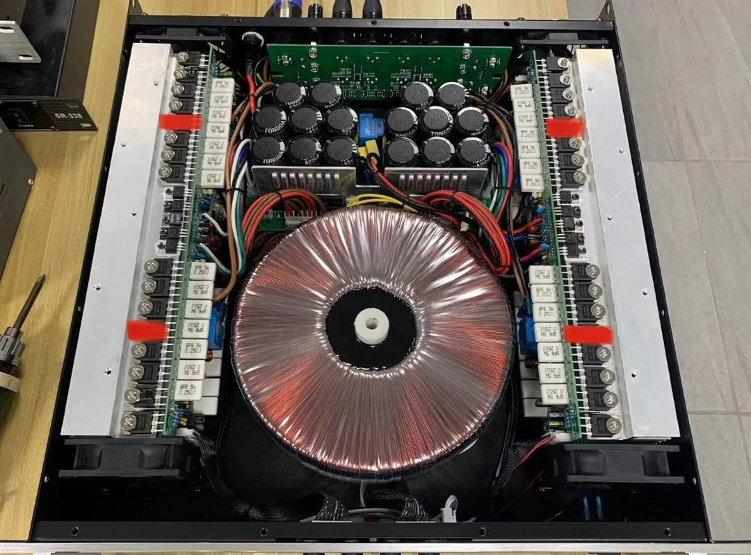 P4800A Best Selling 4 Channel 2U Live Power Amplifier Professional 4CH*850W 8ohms with Good Quality