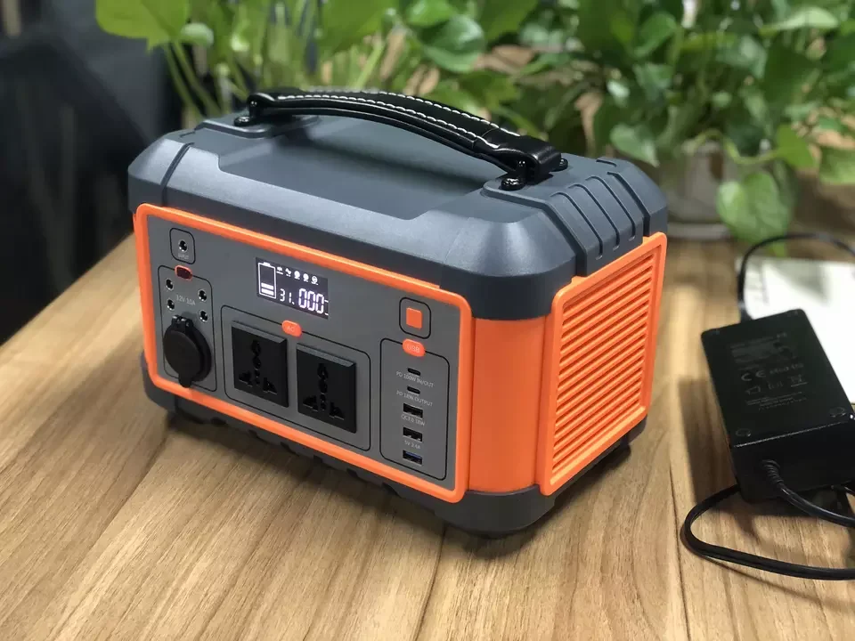 Best Price PD 60W 110V 220V AC Plug 600W Portable Power Station with Lithium bateria 12V DC  Solar Panels for Laptop Notebook