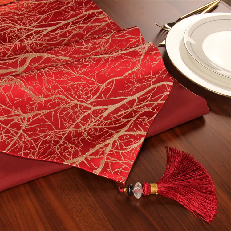 
2019 Top Selling 180cm*33cm Polyester Decorative Table Runner For Home Hotel Banquet Decoration 