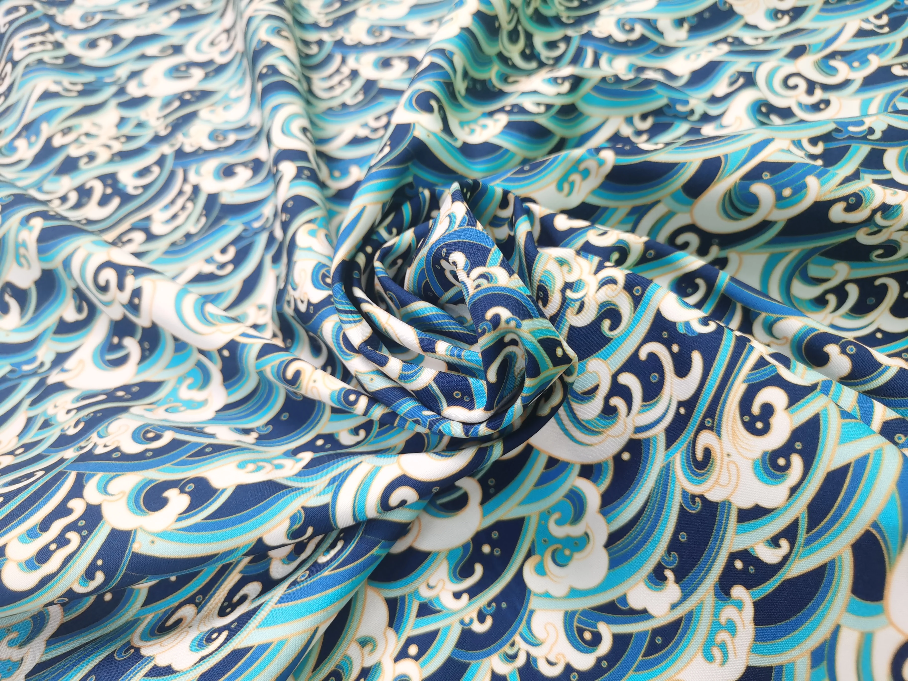 Softshell fabric 4 ways stretch bonded fleece soft shell fabric for outdoors jacket softshell fabric suppliers