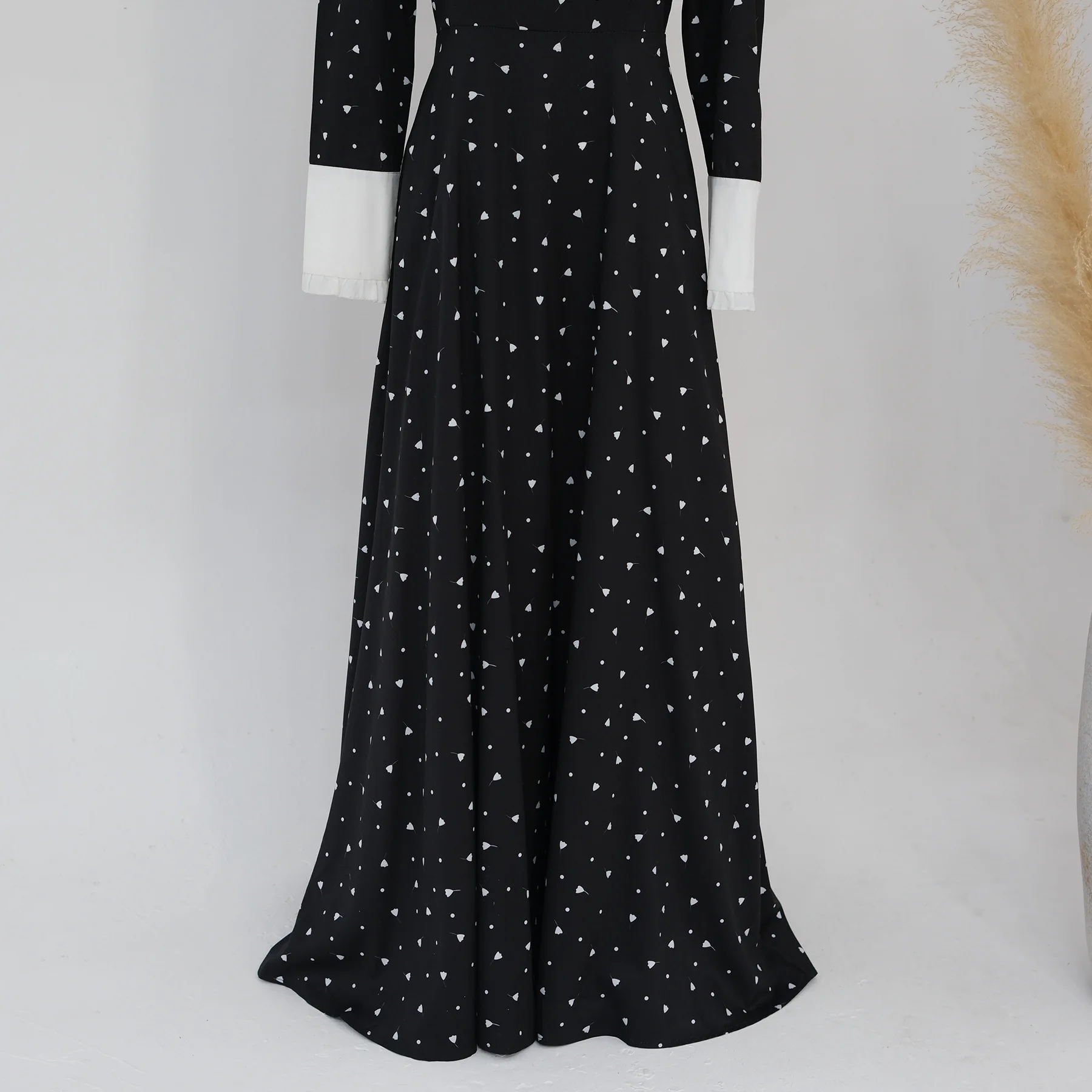 Middle East Arab Muslim Dubai Evening Gowns Turkey Abaya Islamic Wooden Lace Printed Ethnic Fashion Exquisite Gowns 7392