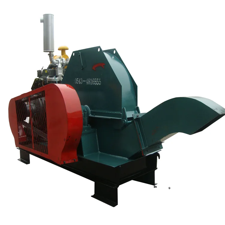 Factory Direct Sale Diesel Engine Mobile Tractor Small Industrial Disc Diesel Disc Wood Chipper