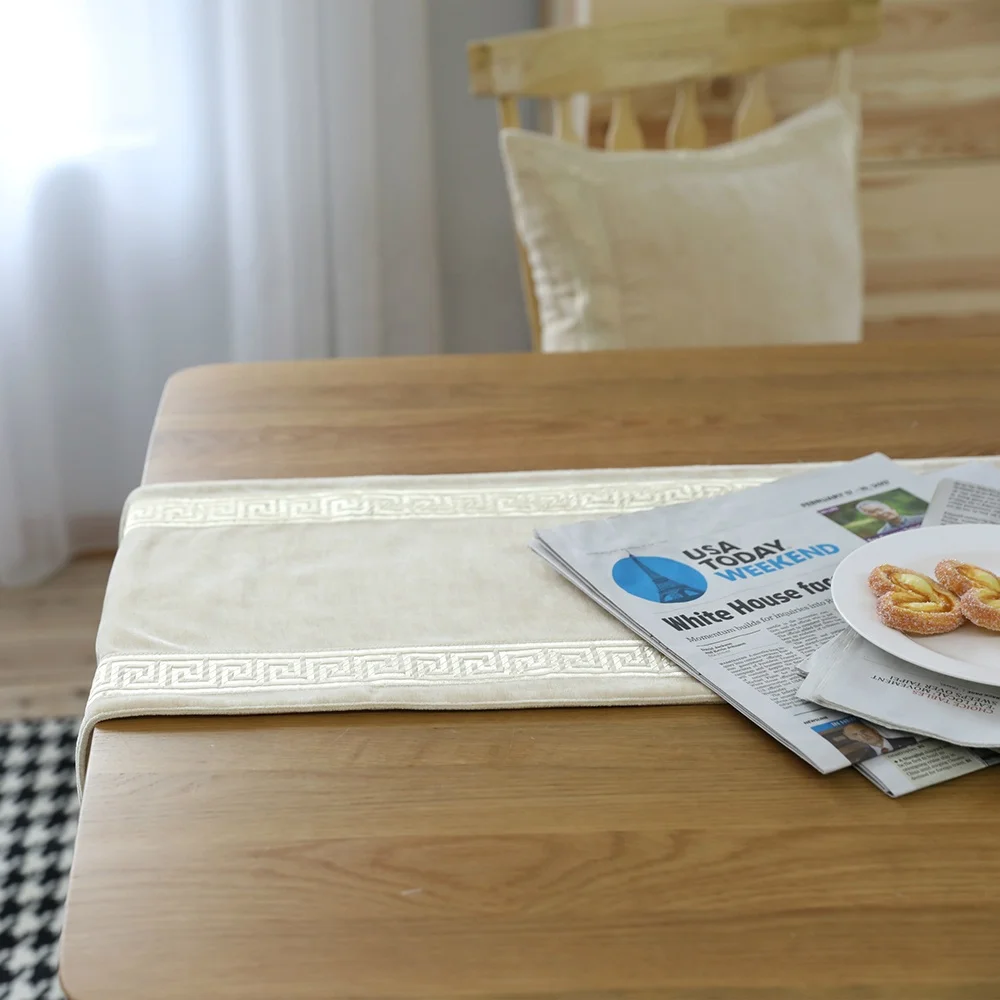 Wholesale cheap Europe nice hot sell elegant beige embroidery table runner for hotel bed runner bed flag