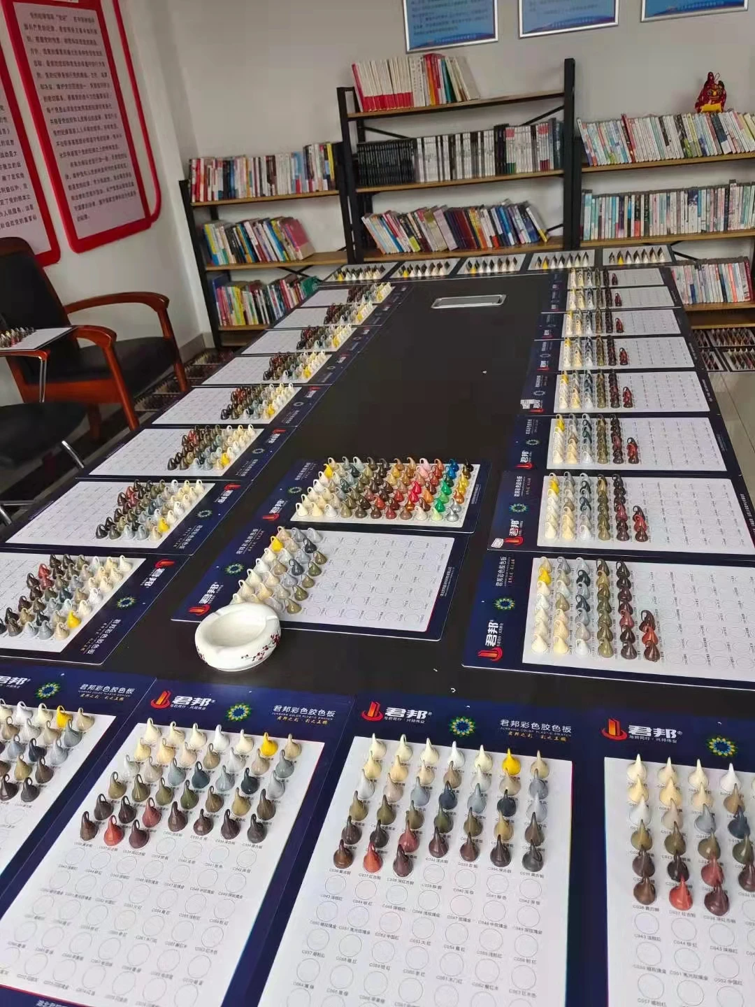 Super strong pu expanding foam pu foam chemical with straw polyurethane liquid plastic casting resin