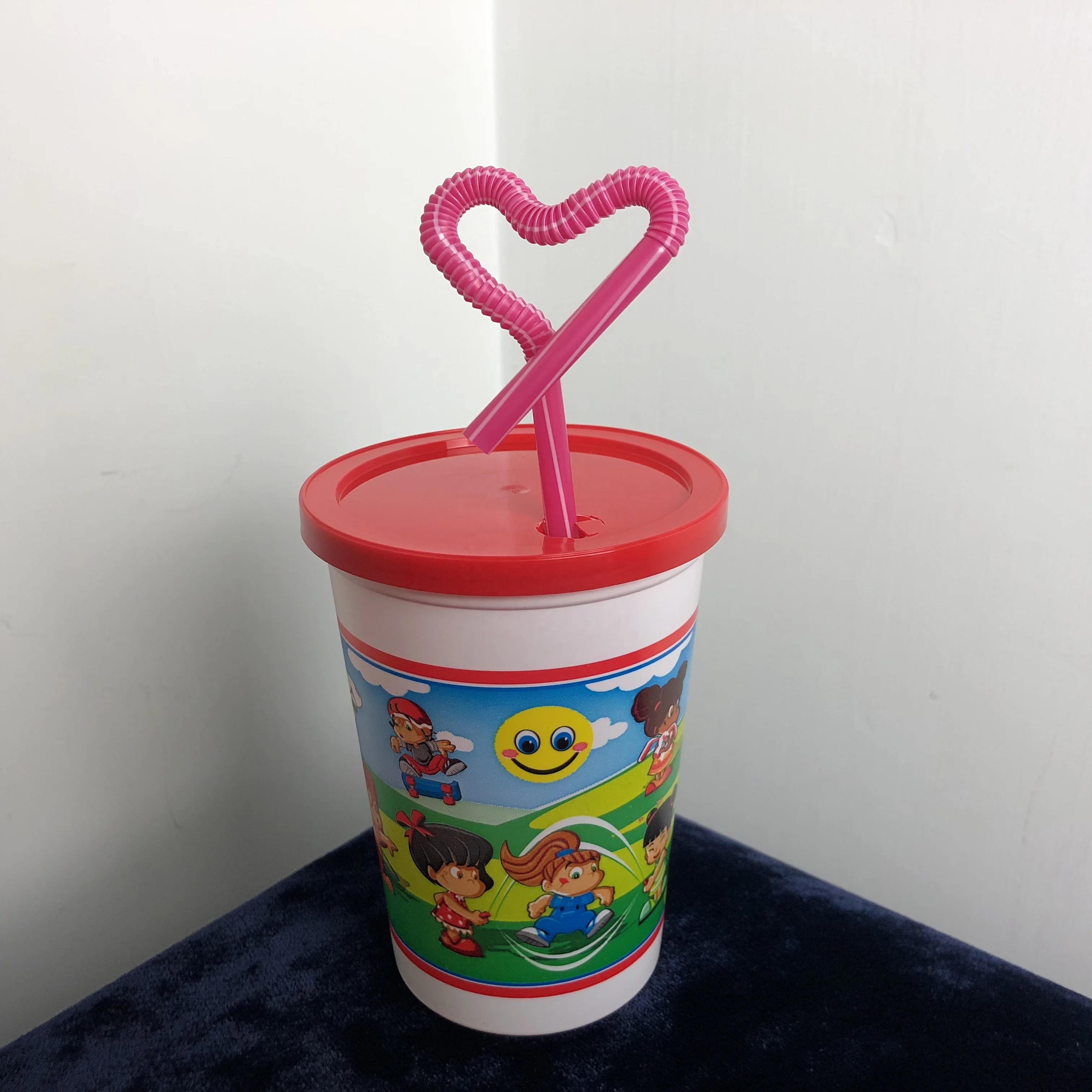 Wholesaler Disposable Customized Reusable Plastic PP Kid Cup With Lid and Straw