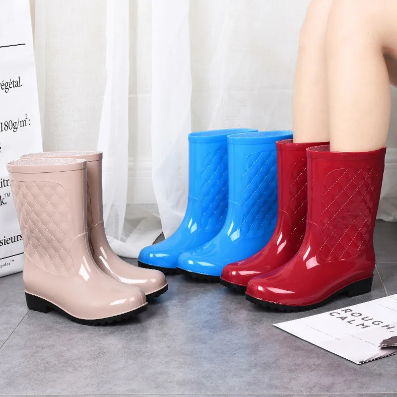 Cheap price rain boots for women anti slip low price factory PVC rain shoes