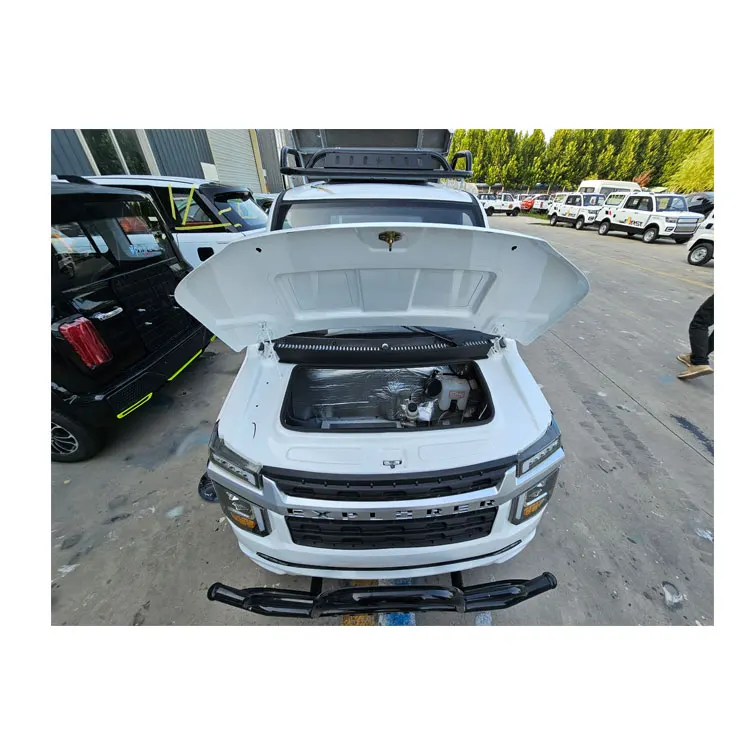 Big Size Explorer Electric Pickup Trucks Cars Made In China / Jeep Style 4 Wheel Pick Up Electric 2 Doors Mini Ev