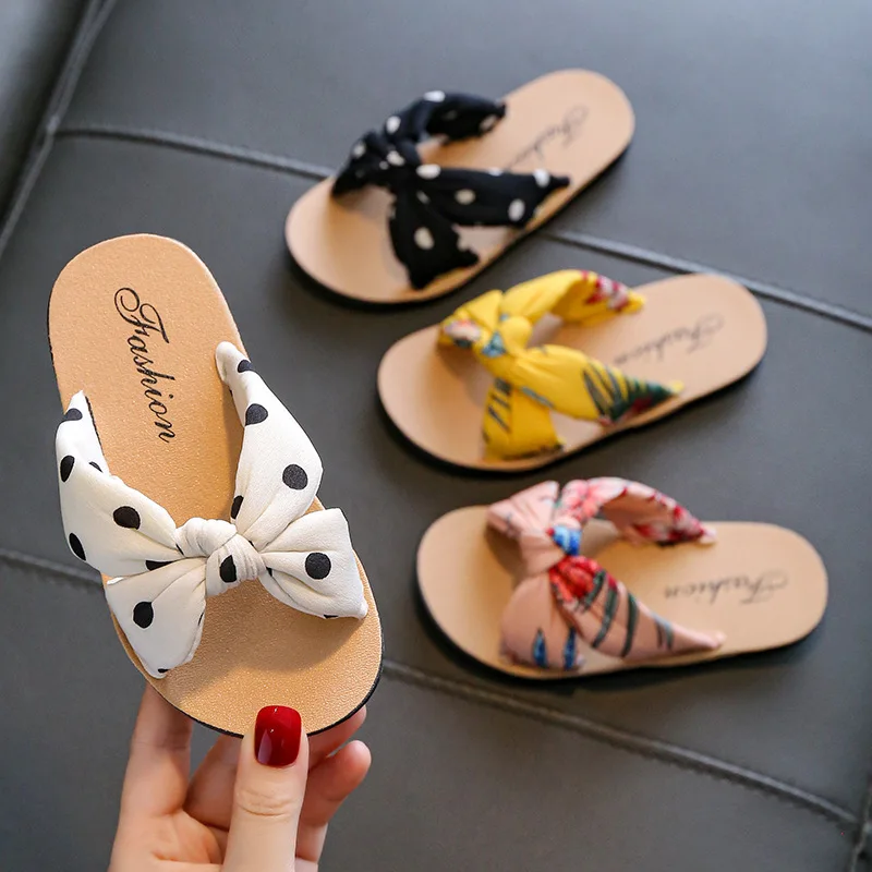 2024 Kids Slippers for Girls Sun Flower Flip Flops Baby PVC Soft Non-Slip Children Beach Shoes Flat Heels Cute Toddler Slides