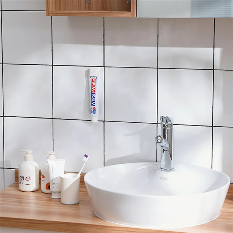 Клипса для чистки лица настенное крепление самоклеющийся органайзер для домашнего хранения аксессуары для ванной комнаты зубная паста подвесной держатель зажим H1127