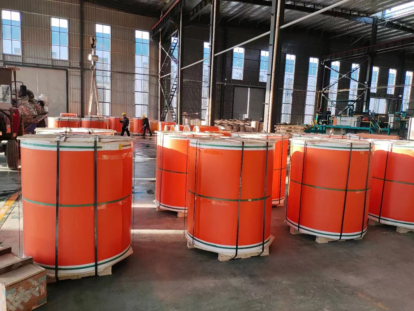 Durable Quality Anti Corrosion PE PVDF Color Coated Aluminum Coil Sheet For Building Outdoor Indoor Decoration