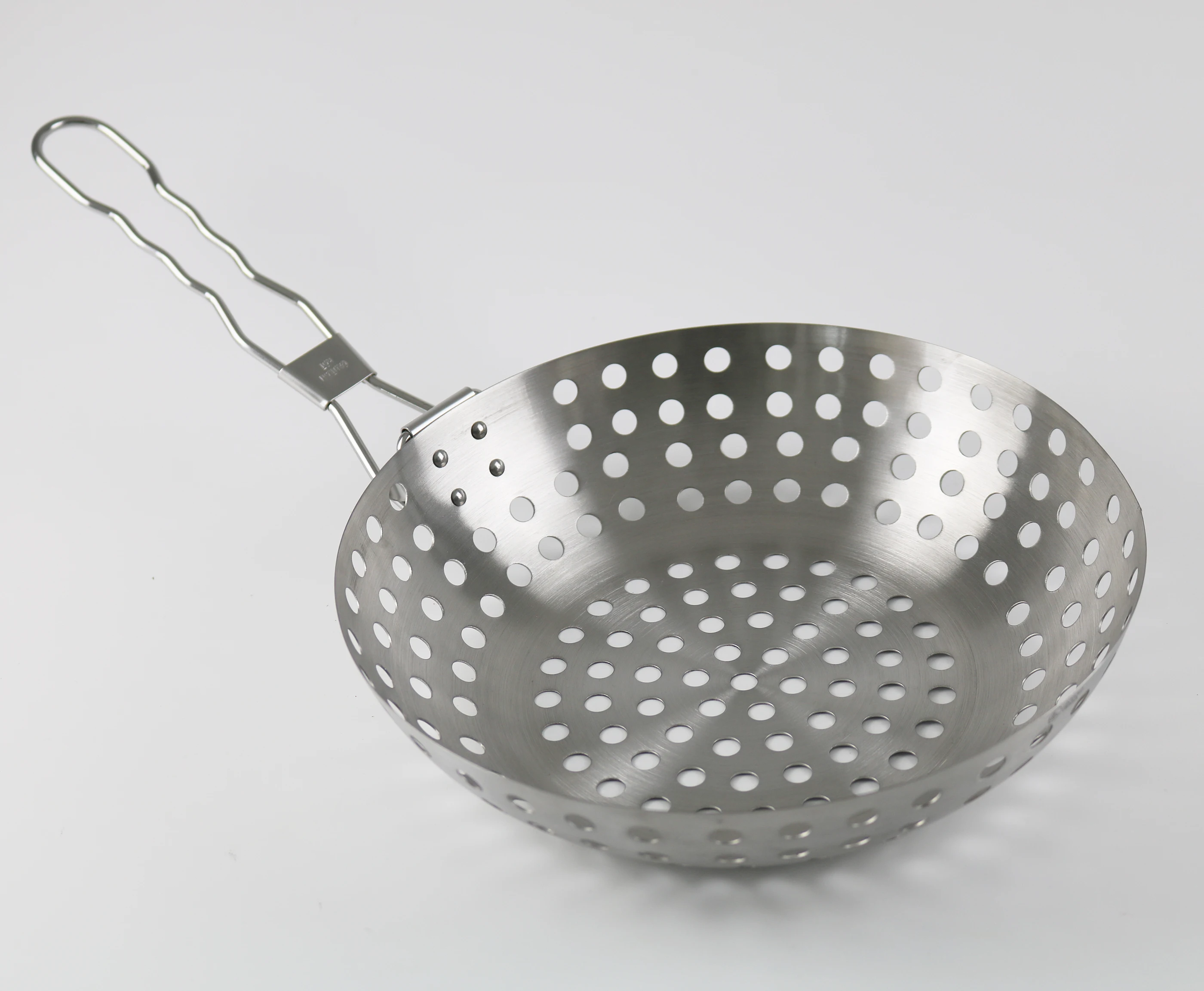 Nonstick Grill Pan With Holes Foldable Handle Frying Pan Camping Cookware Grill Basket Picnics BBQ Activities Hollow Skillet