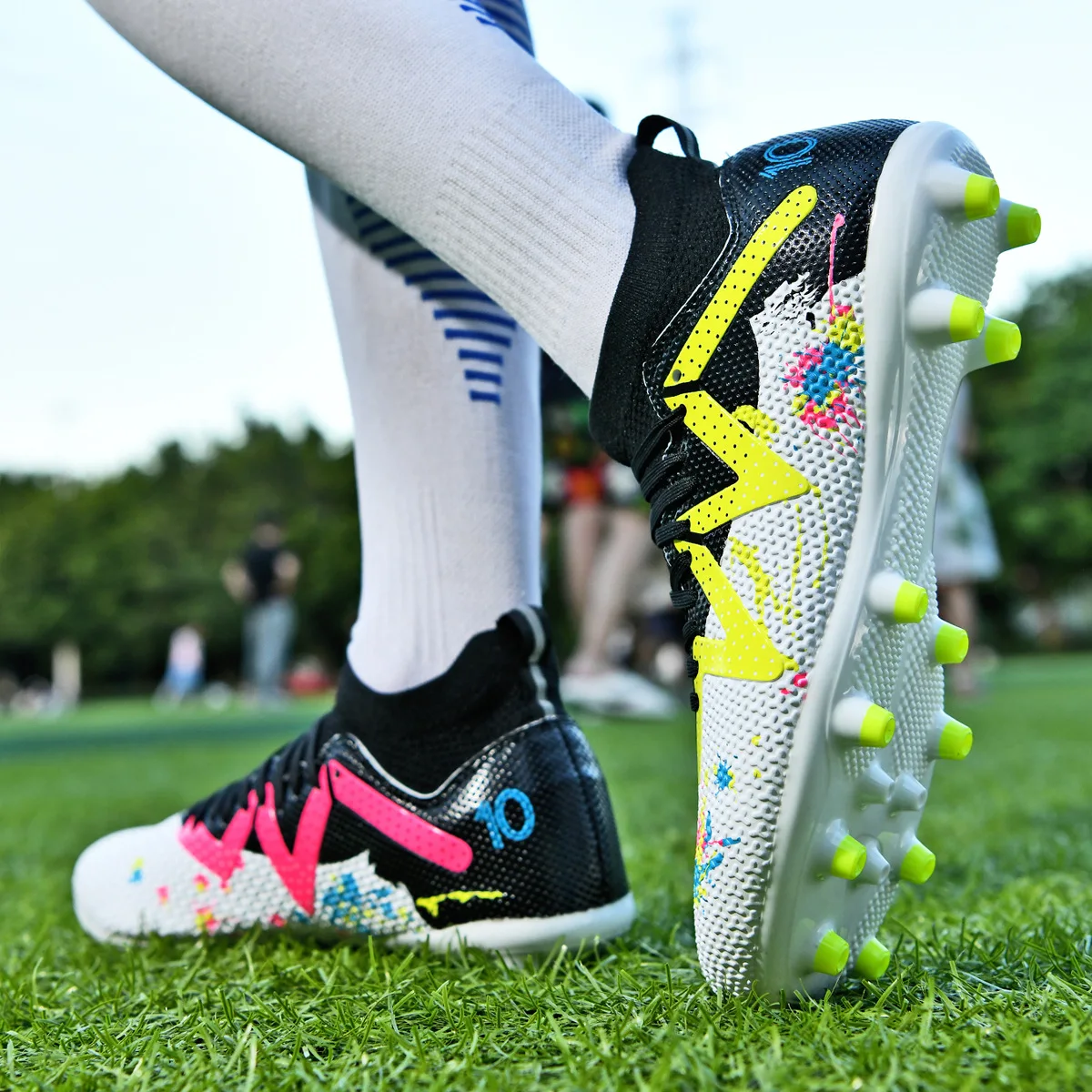 2024 new fashion high quality soccer cleats shoes outdoor football boots