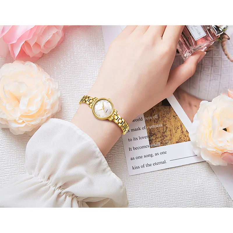 Small Wrist pearl Dial  Gold Luxury Bracelet Alloy Watches Ladies