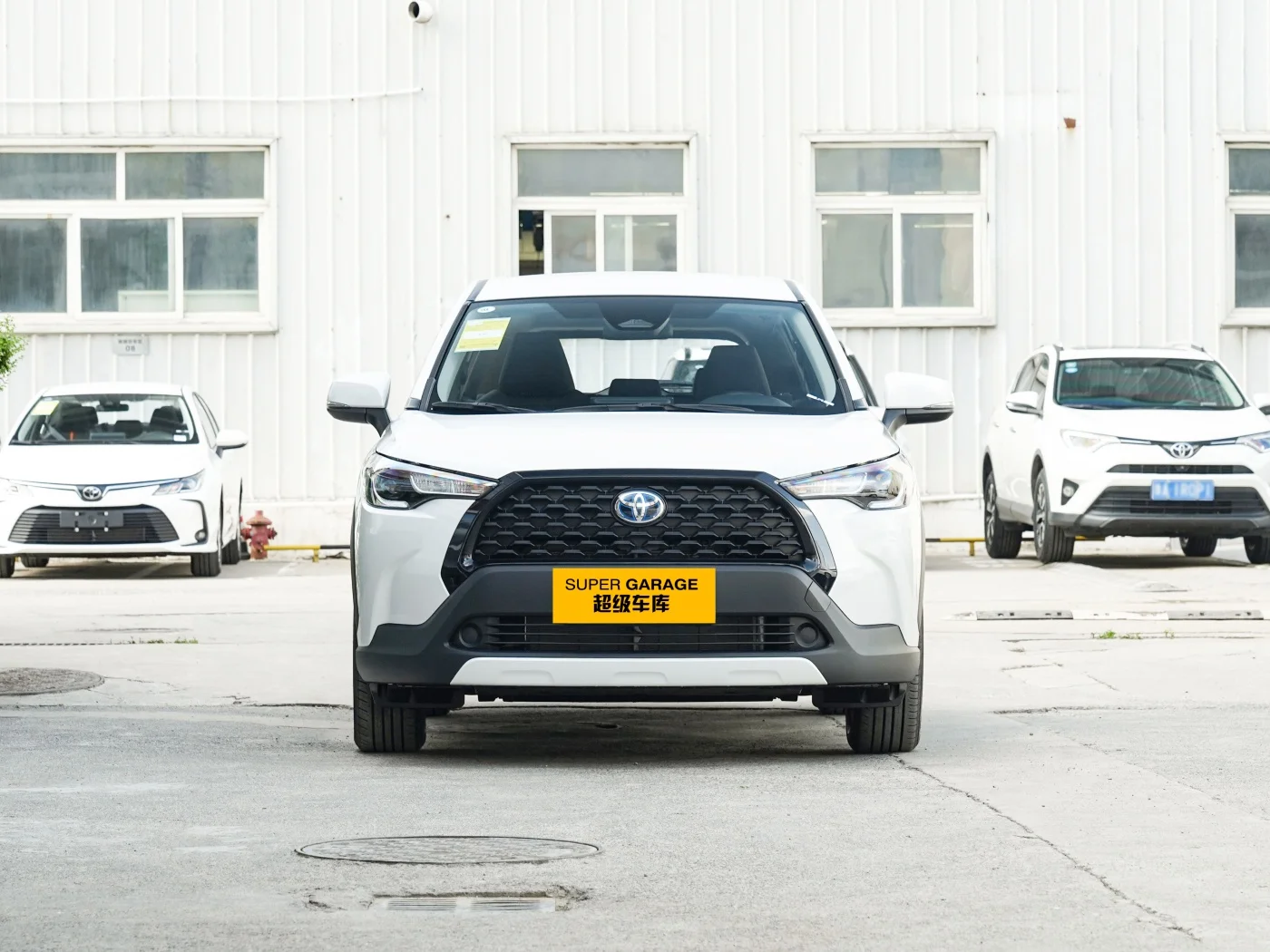 Hot selling global wholesale Japanese fuel car compact Suv 2024