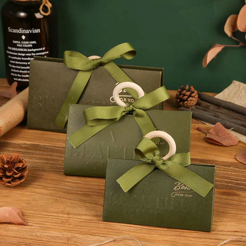 Factory  luxury unique sweet window door gift box for wedding candy chocolate wedding favour boxes