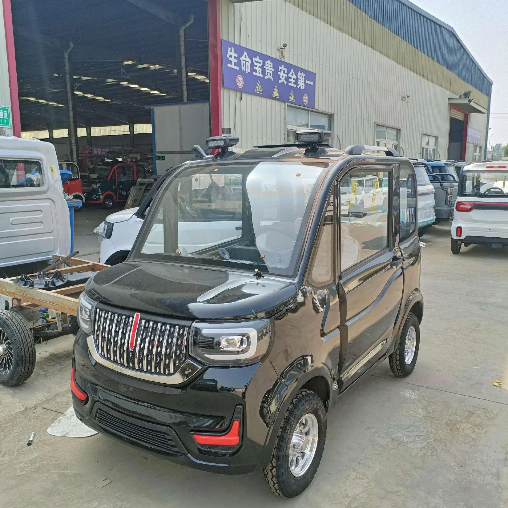 Hot Sale Certificated Cheap And Smart New Energy Adult Four Wheel Mini Electric Small Car Made In China