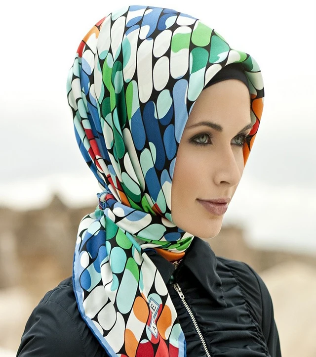 Cheap Price Women Printed Turkish Square Satin Scarf Wholesale