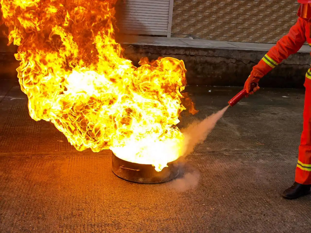 Small Portable Eco-Friendly Fire Extinguisher Efficient Water & CO2 Fire Extinguisher with EN3 Certification