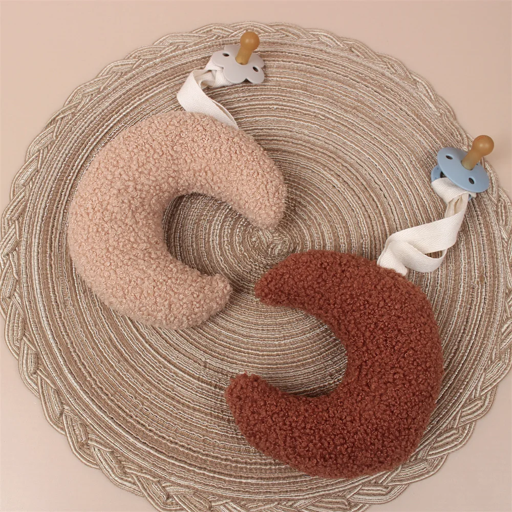 Ins Style New Design Plush Teddy Moon Pacifier Holder Cute Soothing Nursery Toy Pacifier Clip Teething Toy Anti-drop Chain