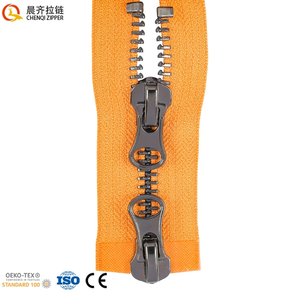 Jinhua Factory Custom Logo 8# Y Bright Gun Metal Zipper Teeth Two Way Open End  Metal Zipper For Clothes