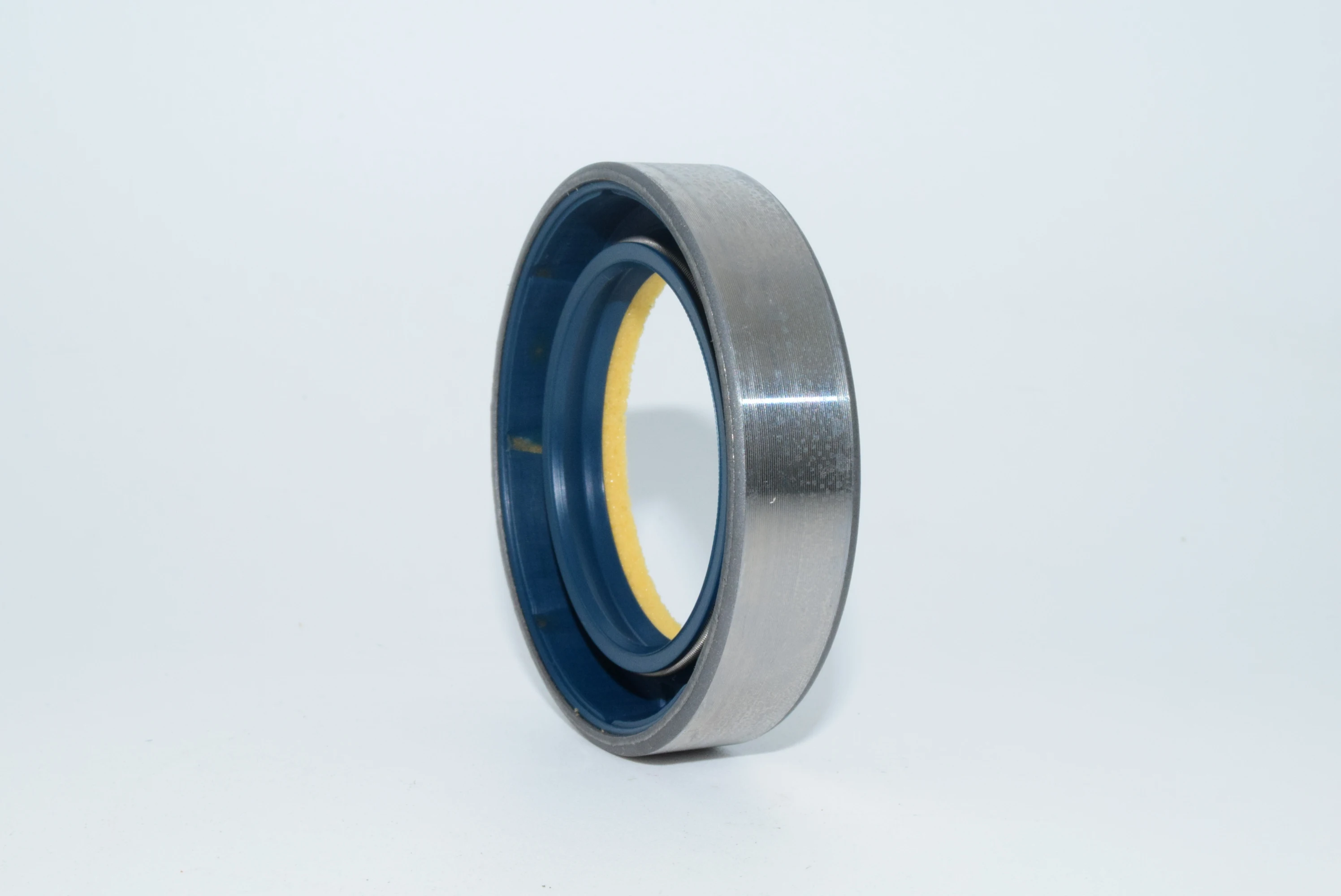 rubber seal with 42*62*14 mm and OEM No is 12001889B for agricultural machine oil seals with COMBI type for tractor