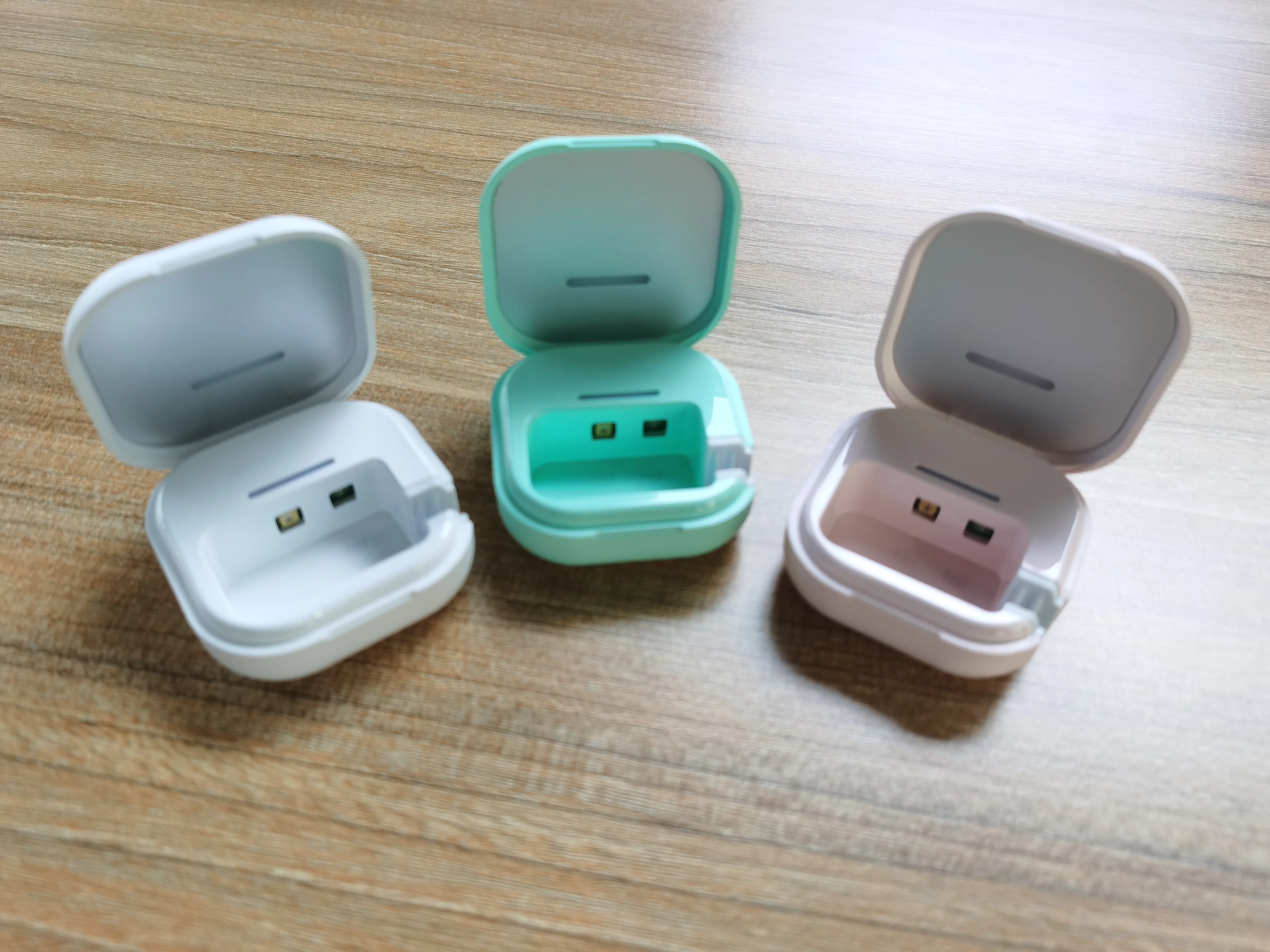New design portable multi scenes suitable USB charging UVC toothbrush sterlizer dental sterilizer