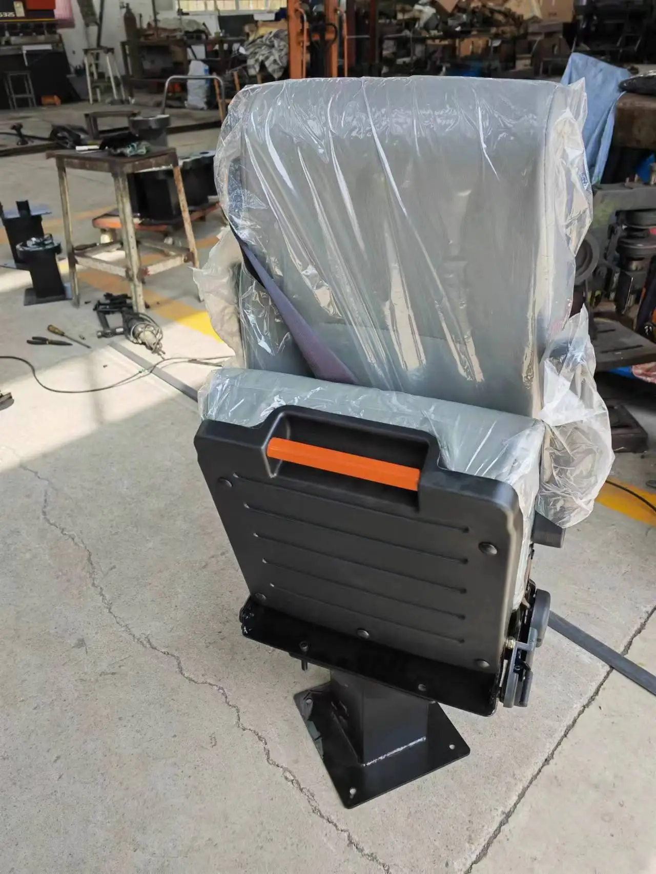 ambulance doctor seat with rotating and folding function