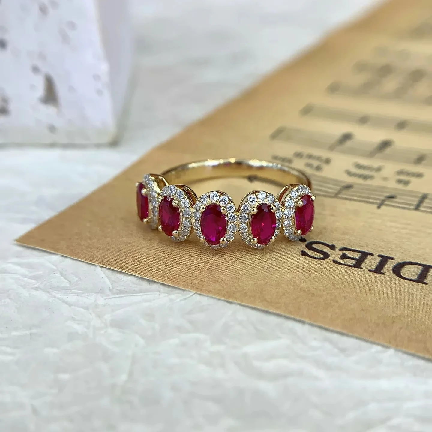 Factory Direct Sales 3.1G 14K Yellow Gold Lab Grown Oval Ruby Gemstones Halo Eternity Band Rings