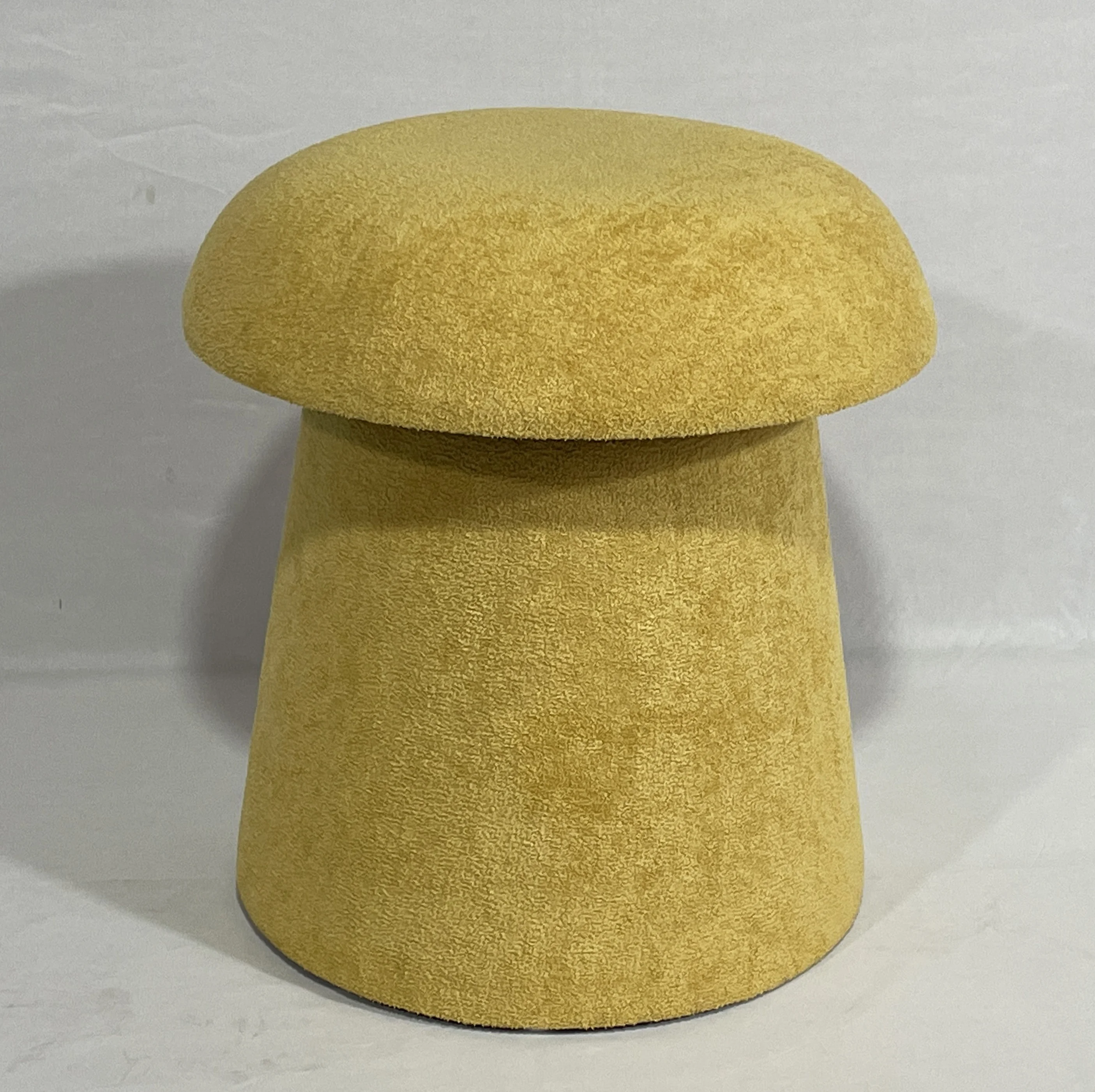 Стул для макияжа