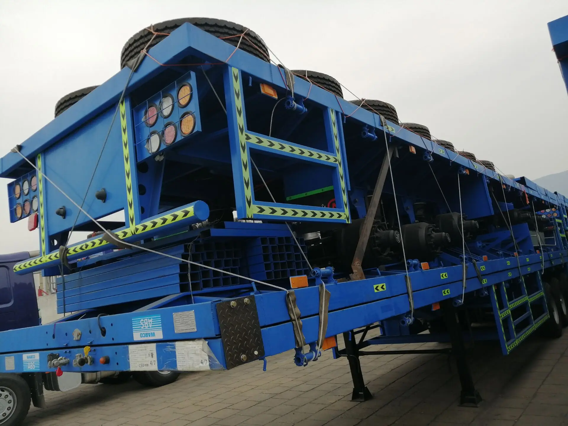 Горячая распродажа! 40ft сборный дом с доставкой в Полуприцепы для перевозки 3 оси горизонтальной станиной платформенная тележка прицепы