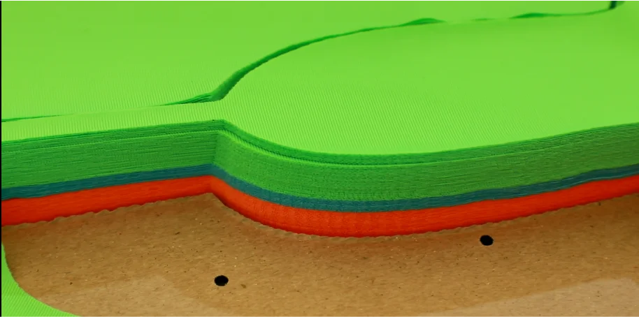 Auto clothing fabric cutting machine Apparel Cutting Machine  Automatic fabric cutting machine