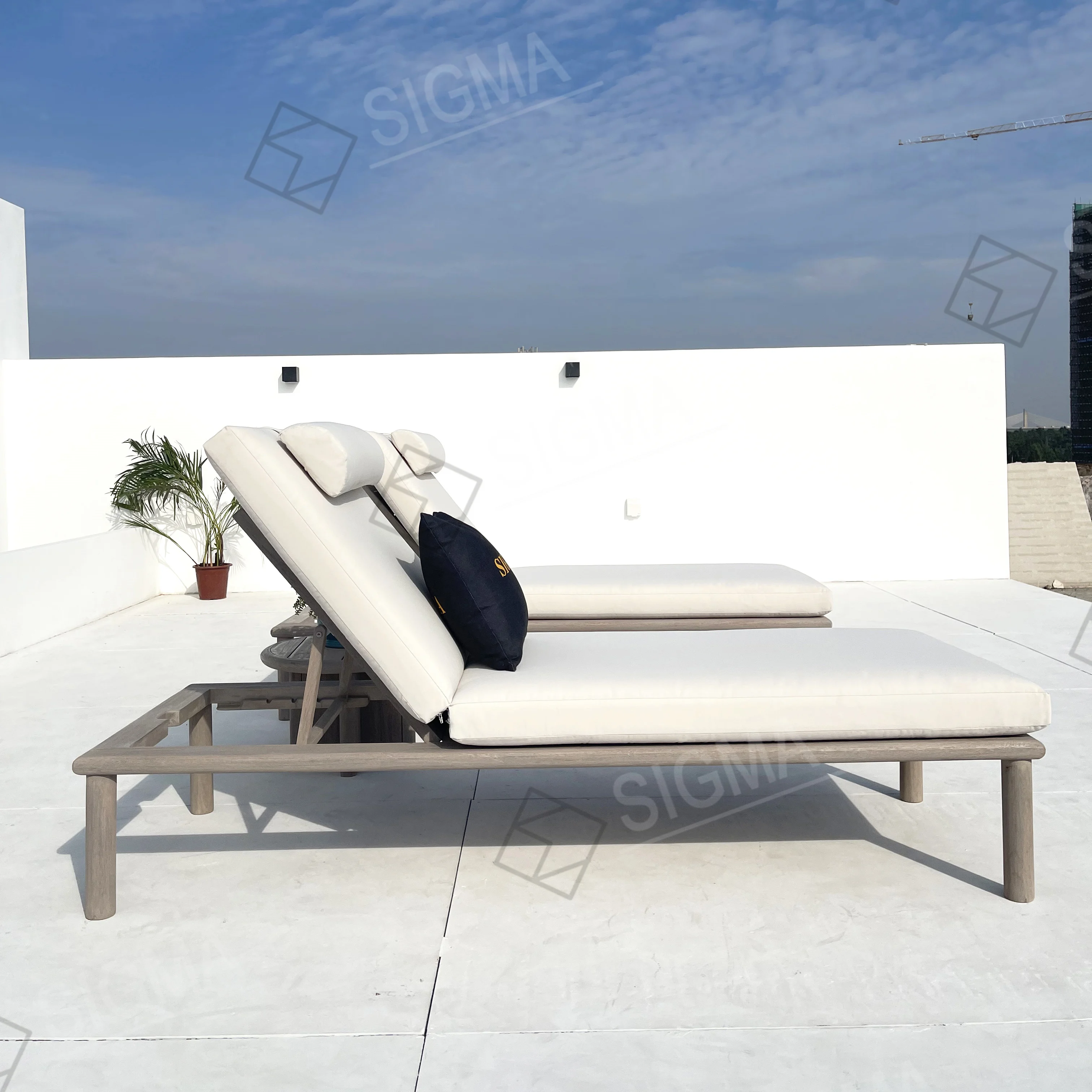 Wholesale Garden Furniture Beach Sun Bed Garden Furniture Outdoor Modern Luxury Pool Chair Sun Loungers