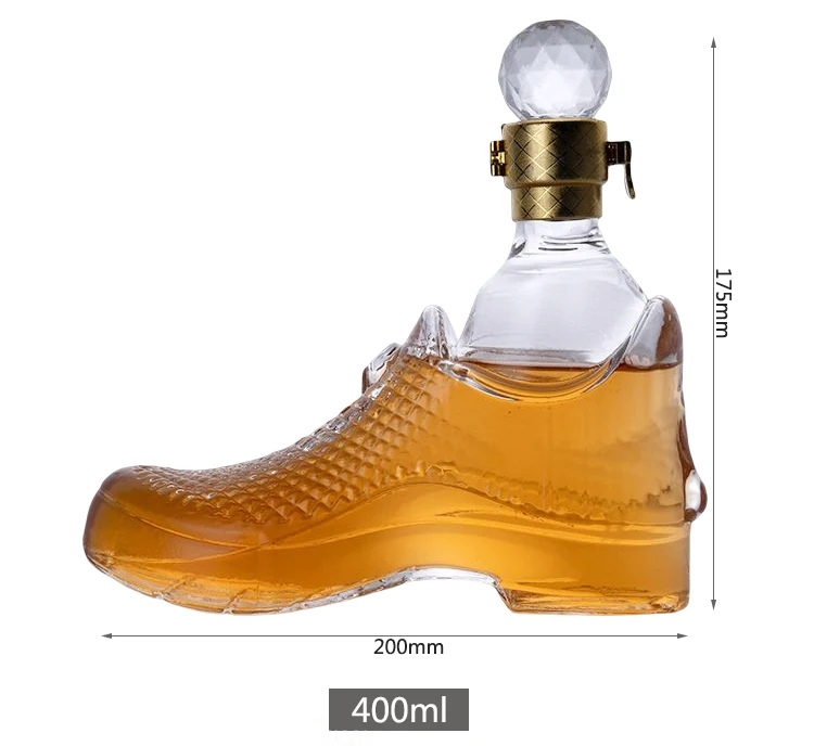 Hand Blown Fancy Shoes Shaped Borosilicate Glass Whisky Glasses Wine Decanter Bottles Glass Decanter Set