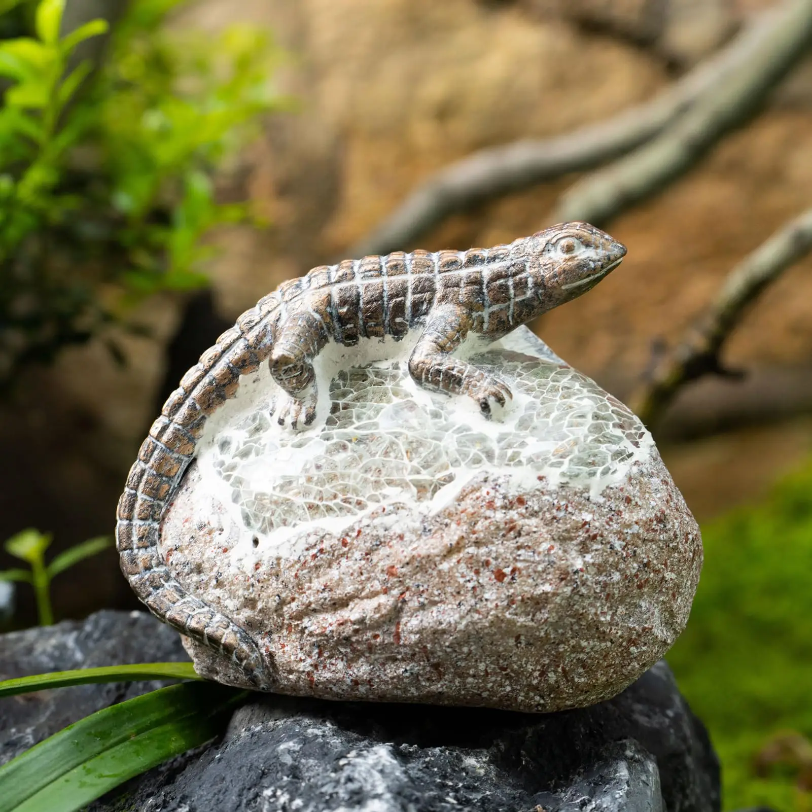 Solar Garden Statue Lizard with LED Lights, Lawn Decoration, Garden Decoration