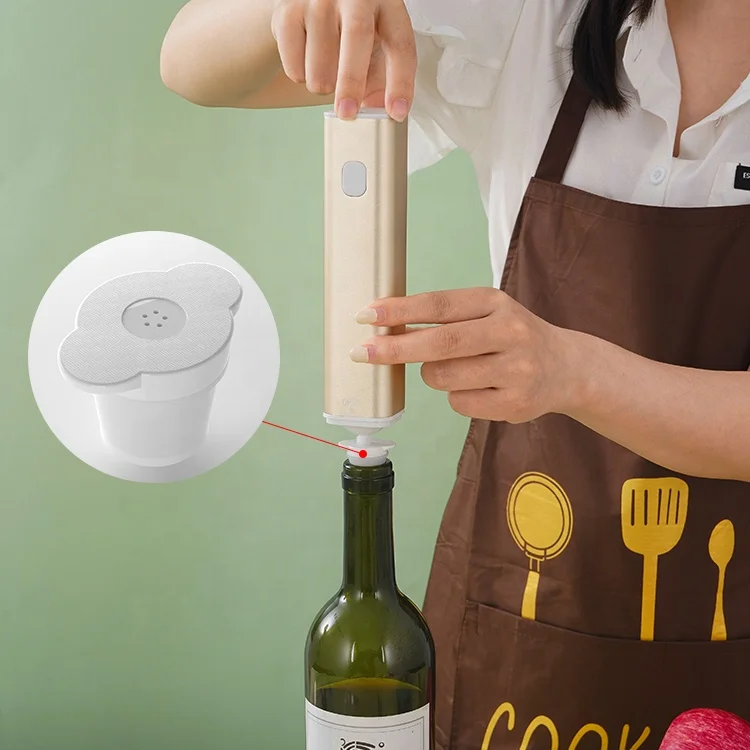 Mini Vacuum Pump Rechargeable Cordless USB Portable Food Vacuum Sealer Machine Whole Set with 2 Crispers