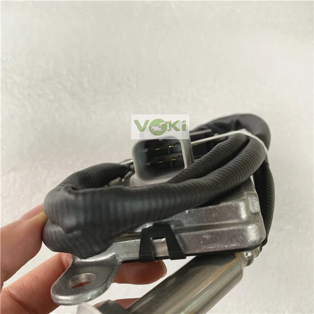 Voki Engineering machinery engine parts 24v nitrogen oxide sensor  CM2350 6008162620 SAA6D107-3A 600-816-2620