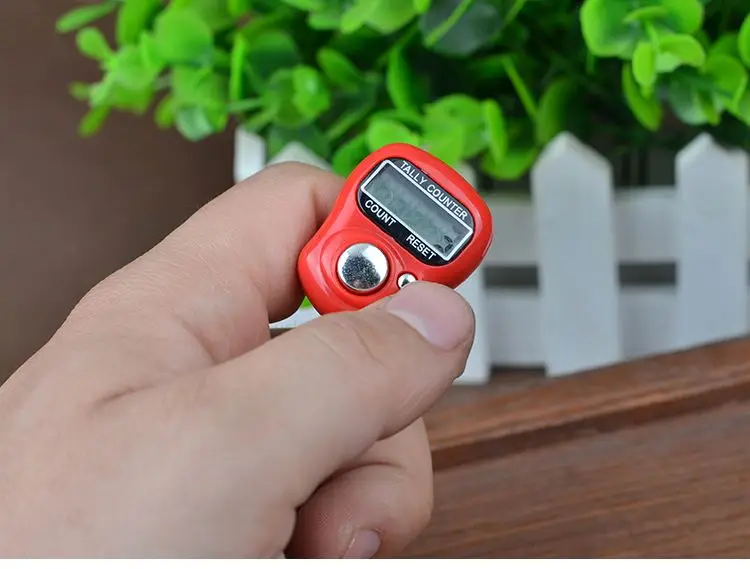 Electronic Digital Finger Ring Tally Counter Hand Held Knitting Row Counter Clicker NEW Mini Point Marker Counter LCD