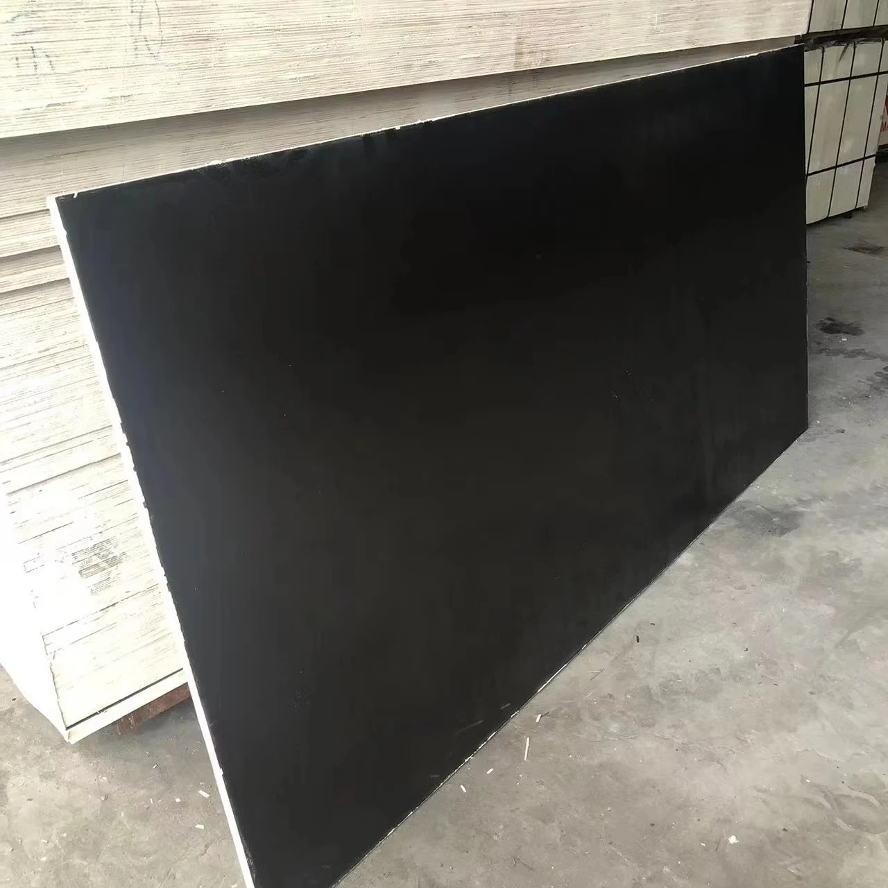 Plywood manufacturer supply 12mm 15mm 18mm Black Brown Film Faced Plywood Waterproof Hardwood Concrete Plywood Sheets