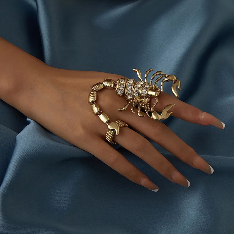 New Exaggerated Punk Scorpion Two Piece Crystal Adjustable Retro Personality Animal Big Ring Special Rock Style Jewelry
