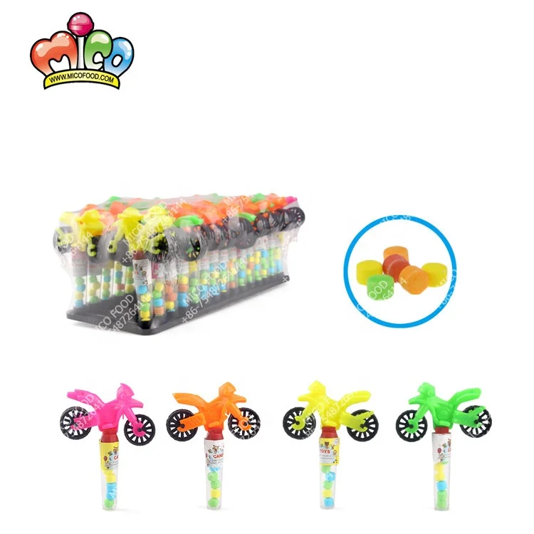 Plastic colorful jumping frog toy candy for kids